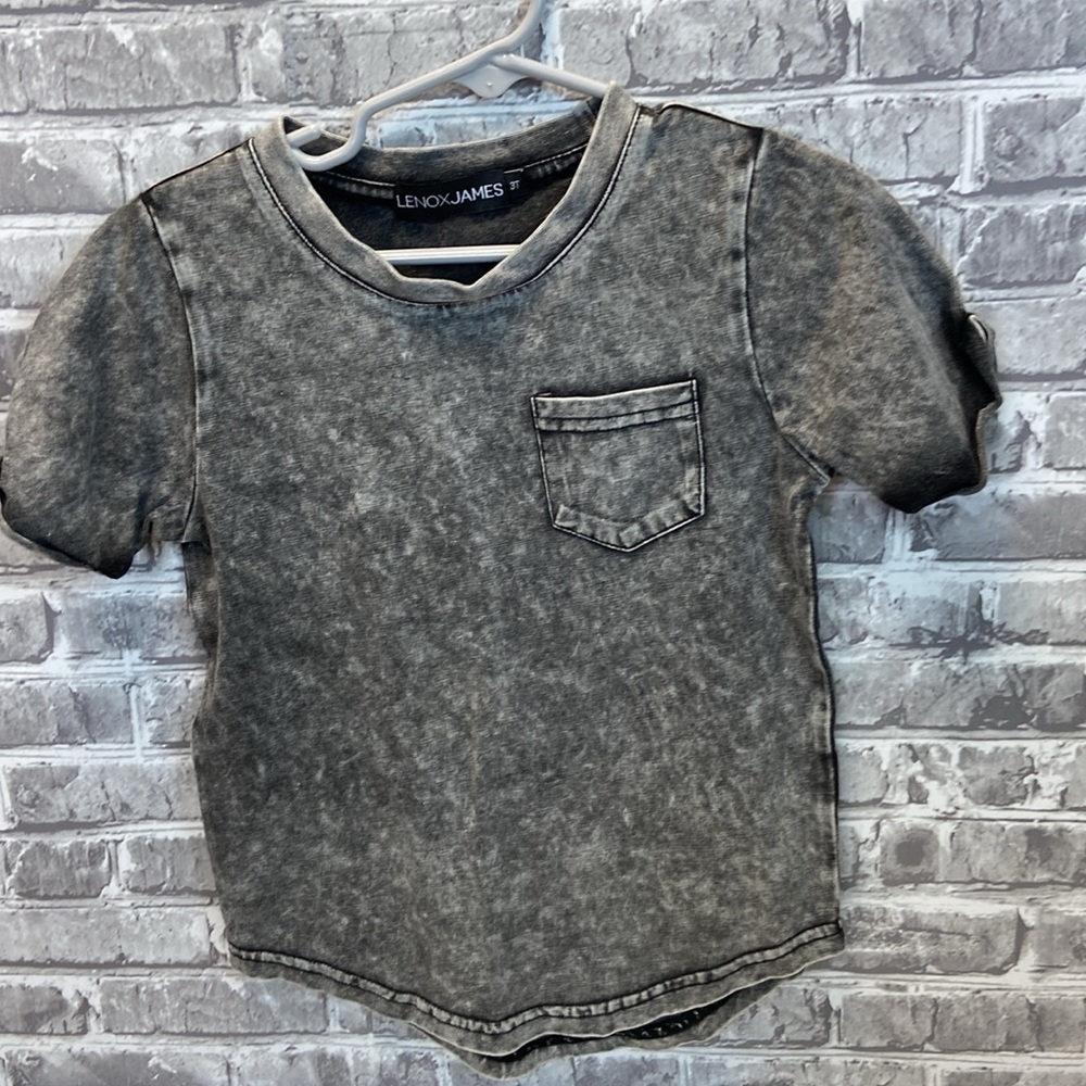 Zara T-shirts - Picture 9 of 12